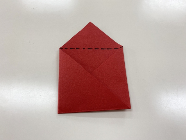 さらに折り目を付ける